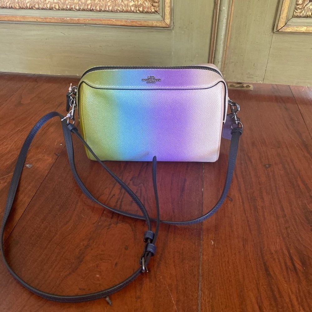NWT Coach ombré crossbody Bennett